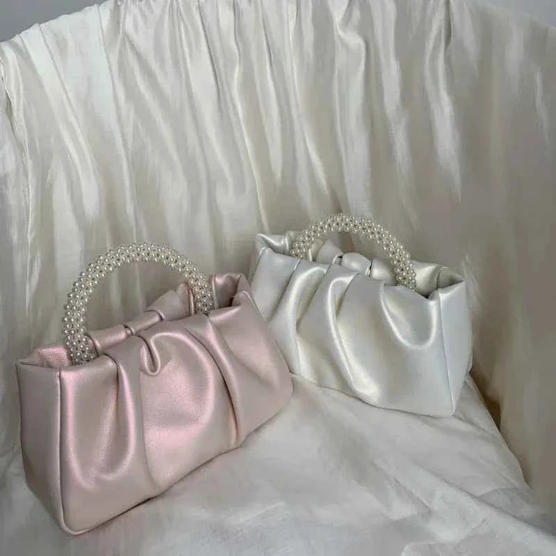 Pochette soirée avec poignée de perles